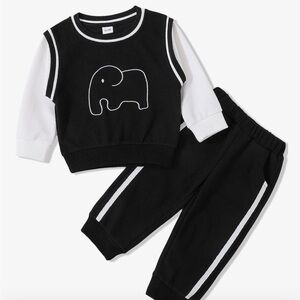 Slylynx Store - Black and White Elephant Sweater Set  Size 2t.  Good Condition